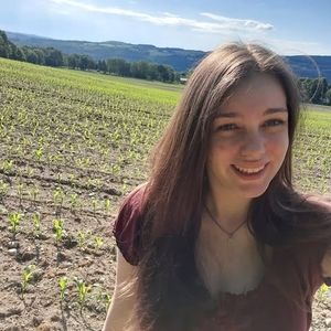 Meet your Posher, Meredith